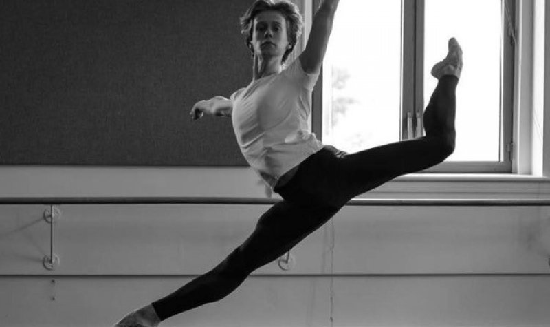 Le danseur professionnel William Tessier-Legault choisit l'Académie de ballet de Drummondville