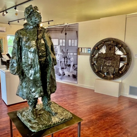 Exposition Riopelle, le sculpteur : Ses inspirations, les fonderies et l’amitié au Musée du bronze